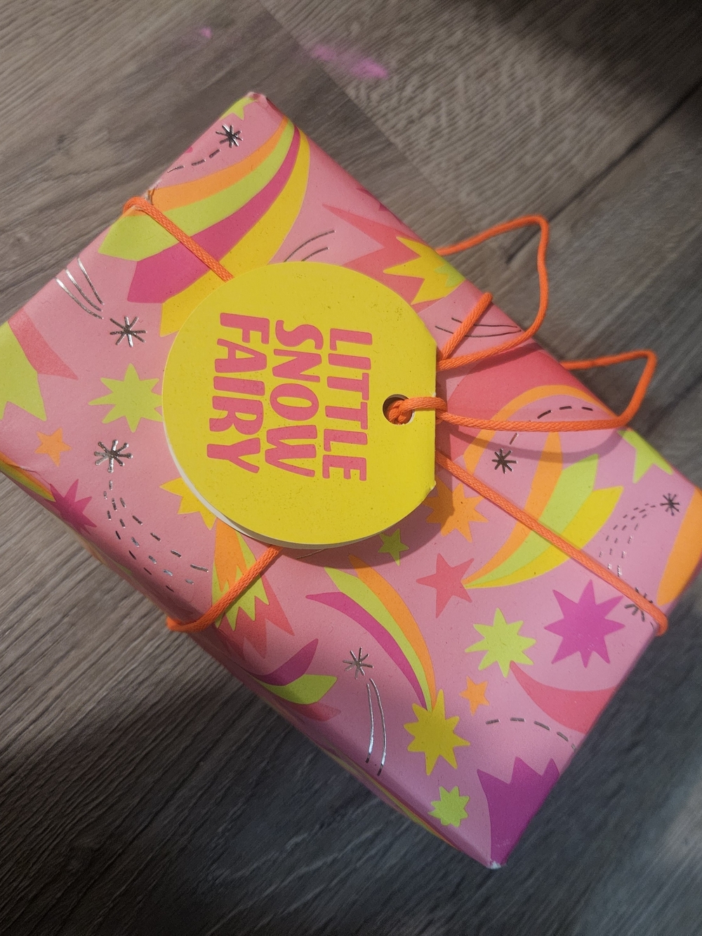 Lush Little Snow Fairy Set Of 2 Bath Bomb & Shower Gel Gift Set